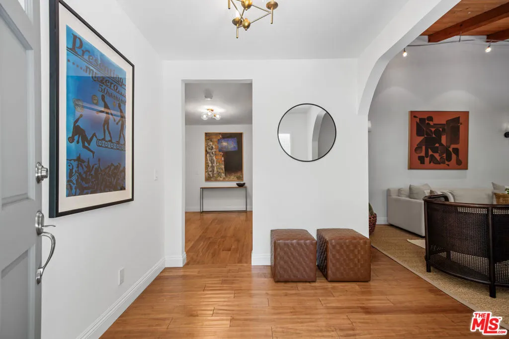 2206 Outpost Drive, Los Angeles, California 90068 home-pic-3